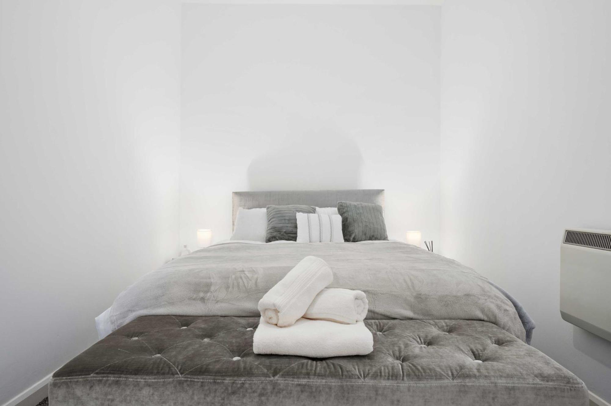 Modern 2bed Northern Quarter, Long Stays, Contractors