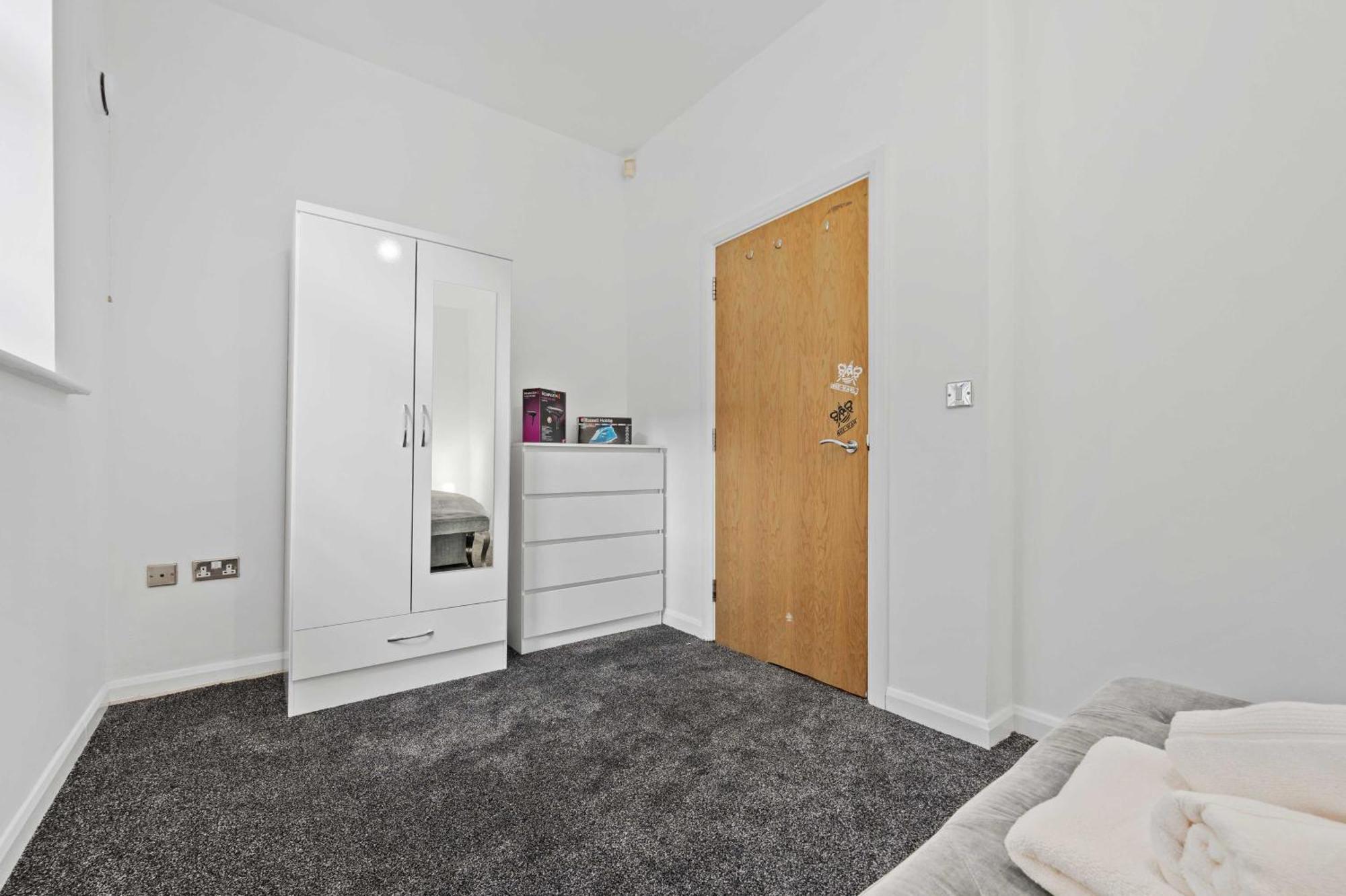 Modern 2bed Northern Quarter, Long Stays, Contractors Apartment Manchester